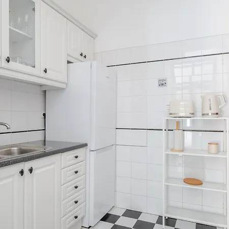 Cool Apartment Near Alfama Lisbona Esterno foto