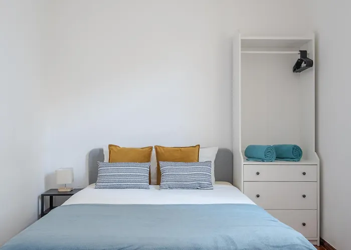 Cool Apartment Near Alfama